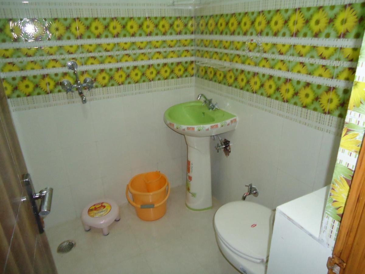 Basil Inn Home Stay Walking Distance From Taj Mahal Agra Агра Екстериор снимка