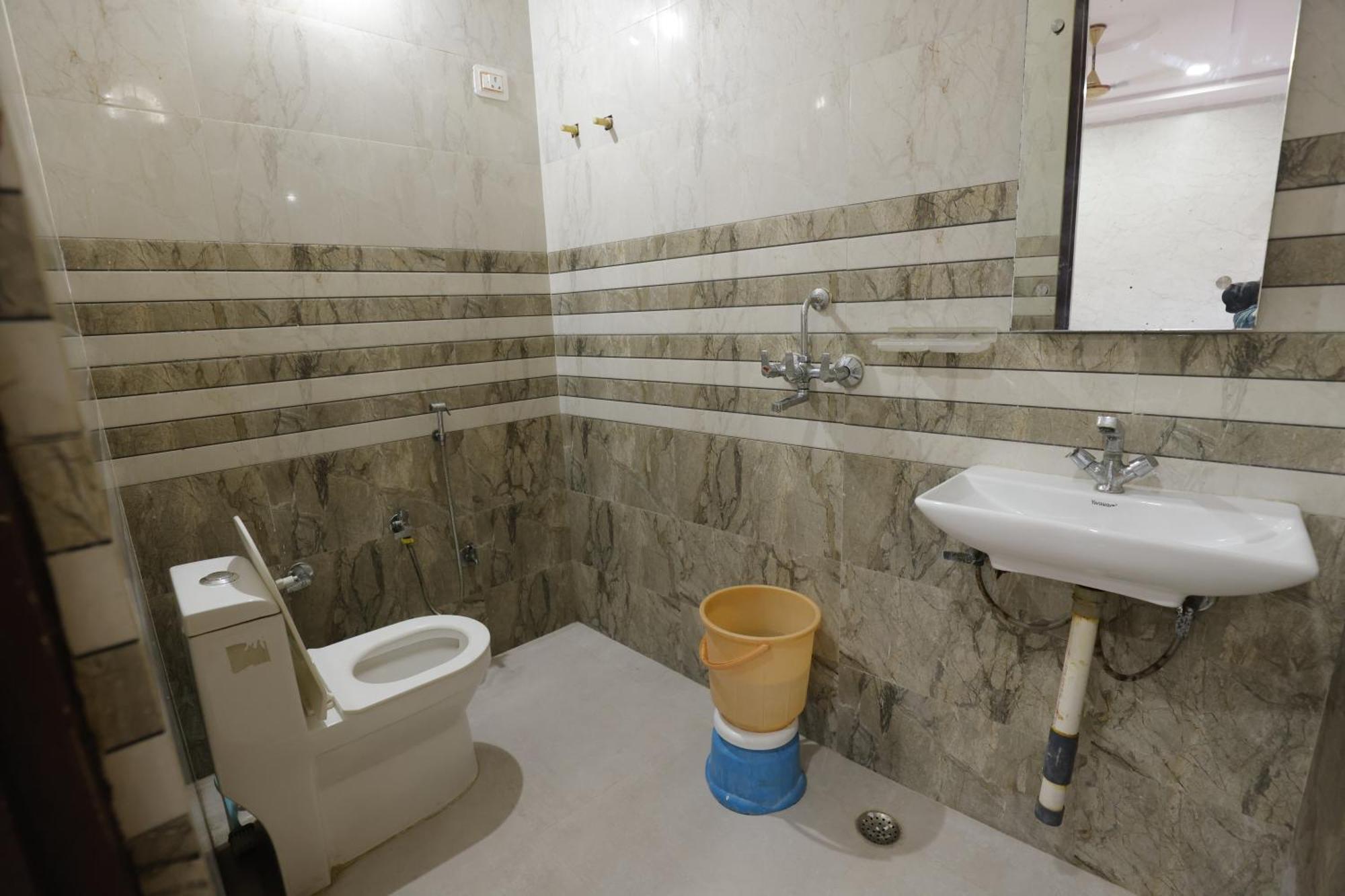 Basil Inn Home Stay Walking Distance From Taj Mahal Agra Агра Екстериор снимка